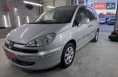 Минивэн Peugeot 807 2011 в 