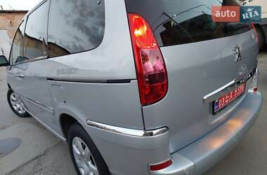 Минивэн Peugeot 807 2011 в 