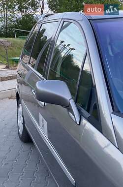 Минивэн Peugeot 807 2008 в 
