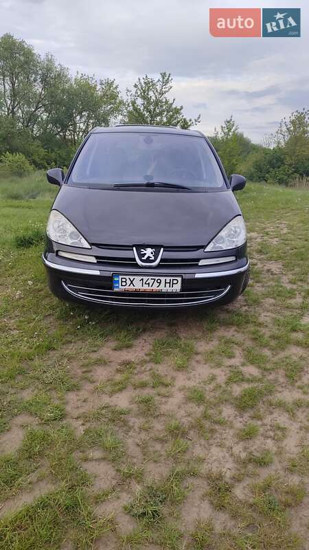 Мінівен Peugeot 807 2011 в Нетішині