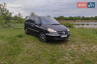 Минивэн Peugeot 807 2011 в Нетешине