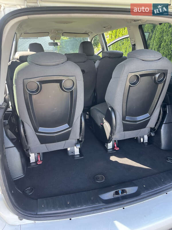 Мінівен Peugeot 807 2008 в Прилуках