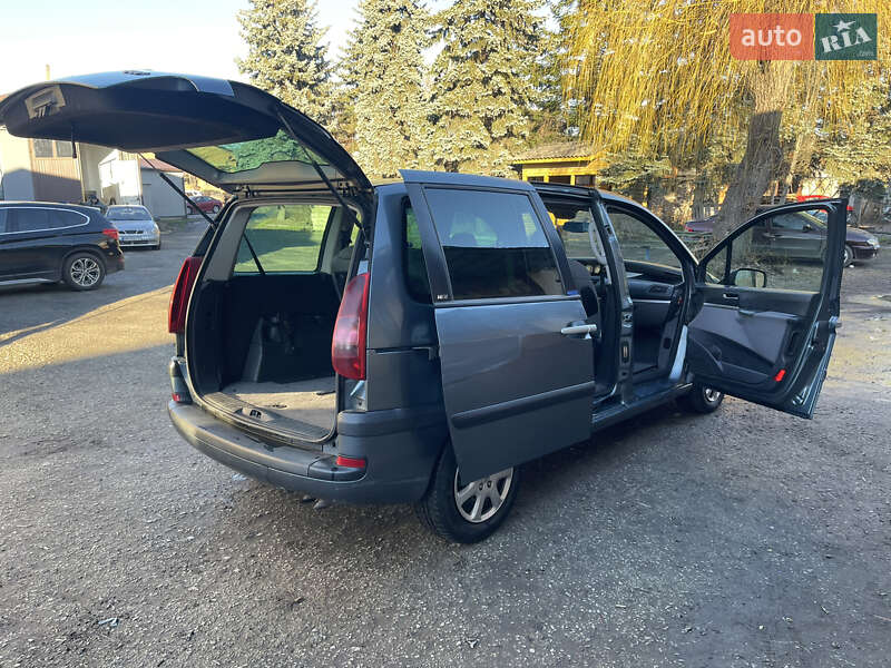 Мінівен Peugeot 807 2005 в Тульчині