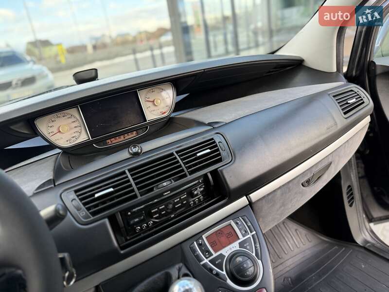 Мінівен Peugeot 807 2010 в Дрогобичі