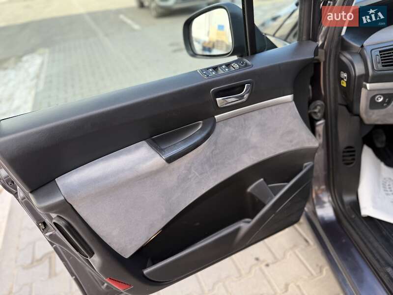 Мінівен Peugeot 807 2010 в Дрогобичі