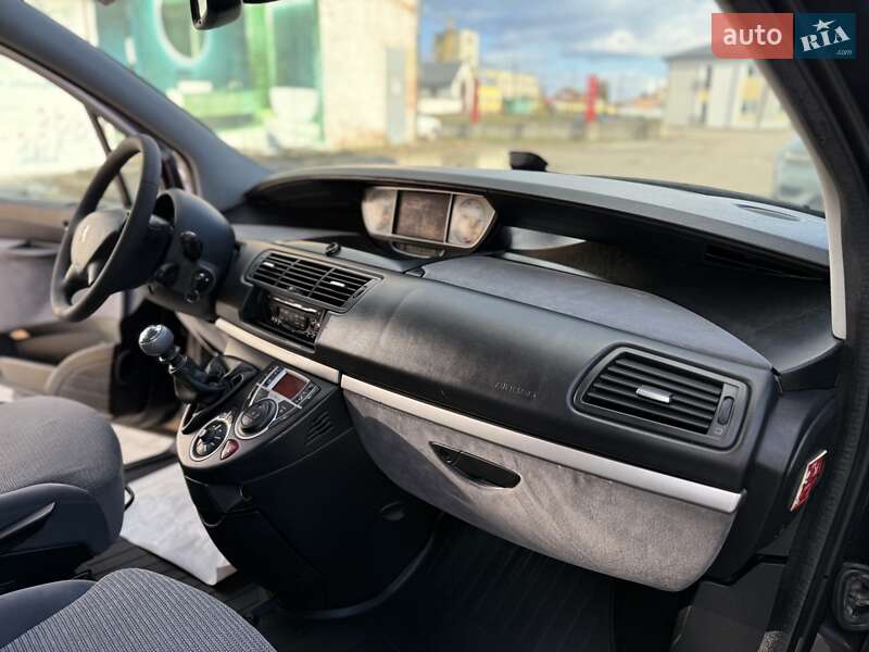Мінівен Peugeot 807 2010 в Дрогобичі