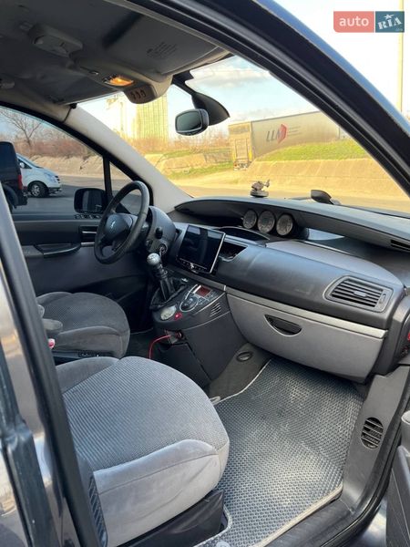 Минивэн Peugeot 807 2006 в Березовке