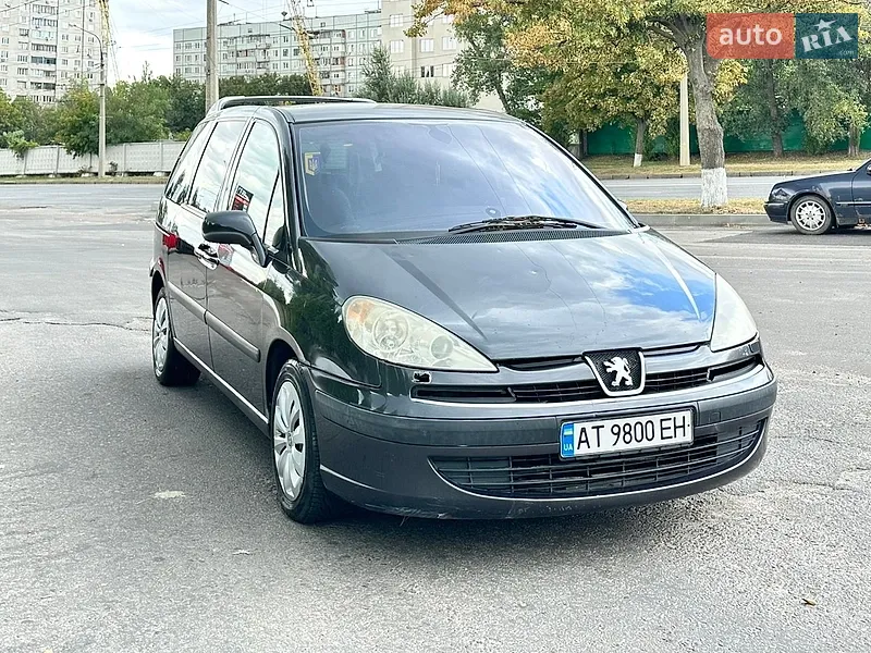 Peugeot 807 2004