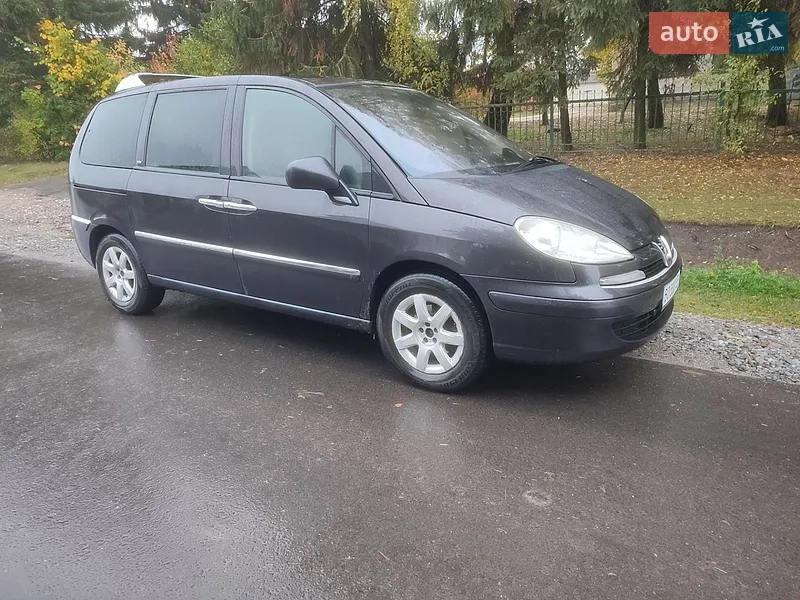 Peugeot 807