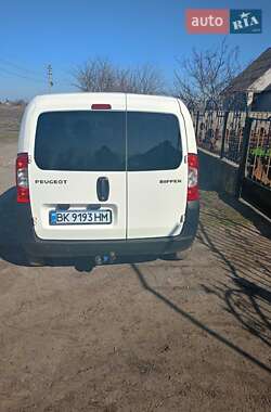 Вантажний фургон Peugeot Bipper 2011 в Сарнах