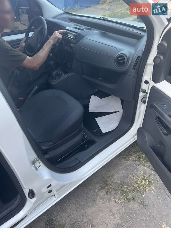 Минивэн Peugeot Bipper 2008 в Киеве фото 5 Минивэн Peugeot Bipper 2008 в Киеве