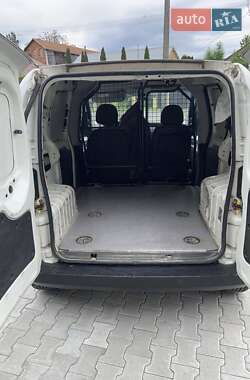 Вантажний фургон Peugeot Bipper 2014 в 
