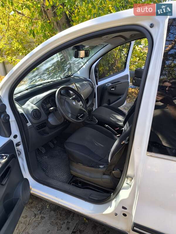 Грузопассажирский фургон Peugeot Bipper 2008 в Изюме