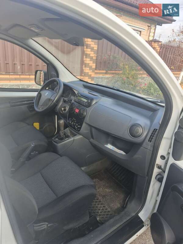 Минивэн Peugeot Bipper 2010 в Новоархангельске