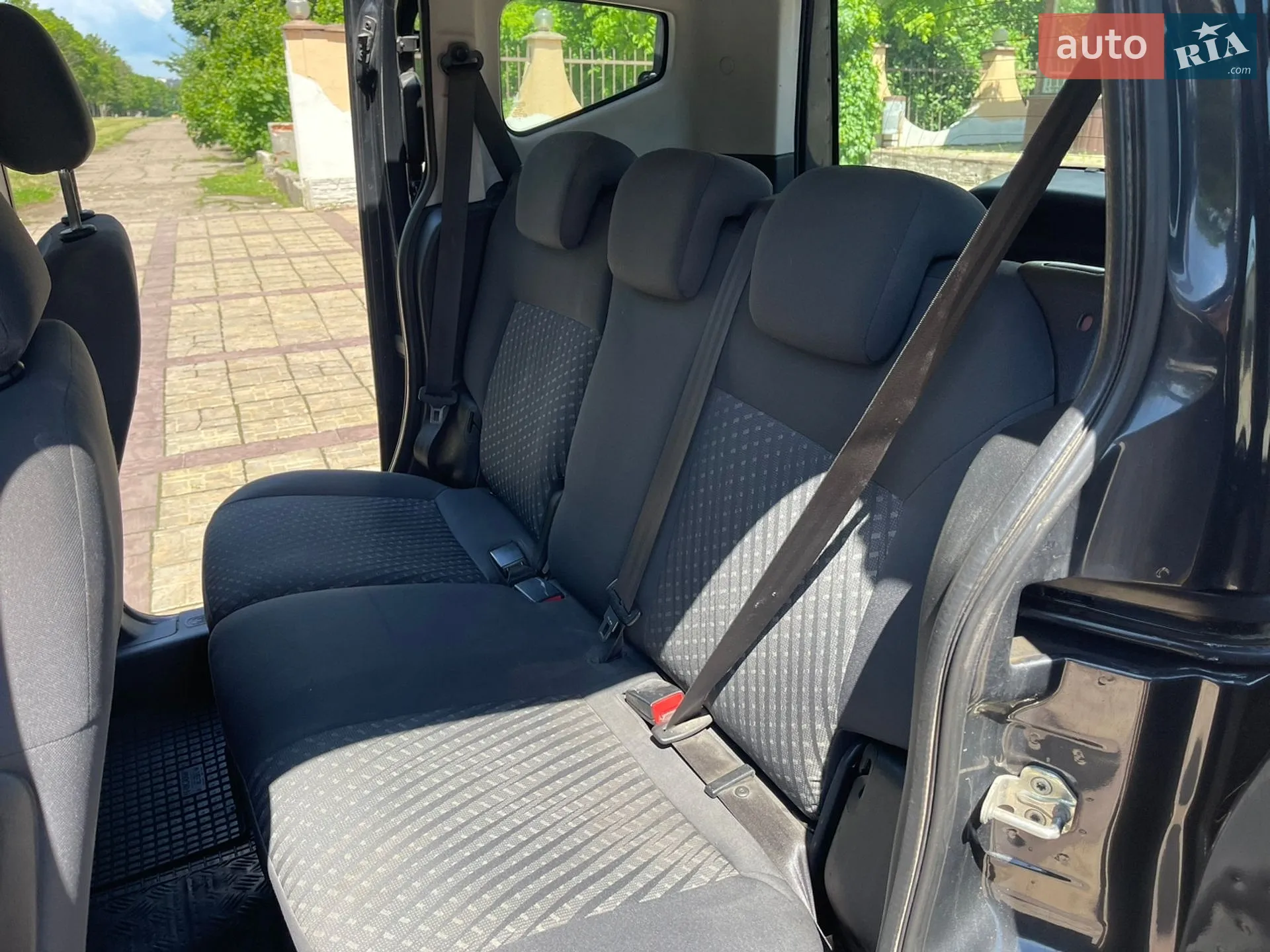 2012 Peugeot Bipper - мініатюра 12