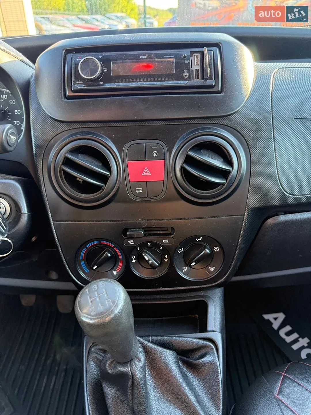 2011 Peugeot Bipper - мініатюра 14