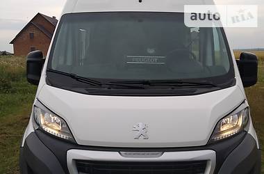 Вантажопасажирський фургон Peugeot Boxer 2015 в Кременці