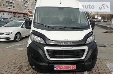 Грузовой фургон Peugeot Boxer 2015 в Львове