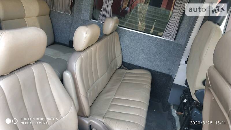 Вантажопасажирський фургон Peugeot Boxer 2008 в Сторожинці