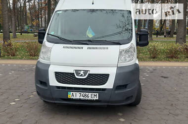 Грузопассажирский фургон Peugeot Boxer 2011 в Киеве