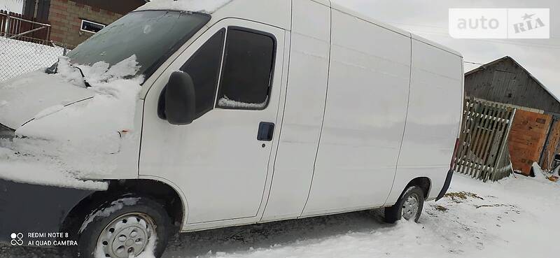 Грузопассажирский фургон Peugeot Boxer 2001 в Дубровице