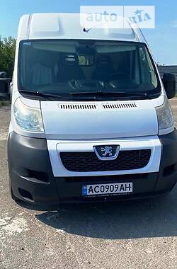 Грузовой фургон Peugeot Boxer 2012 в 