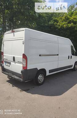 Вантажний фургон Peugeot Boxer 2013 в Рівному