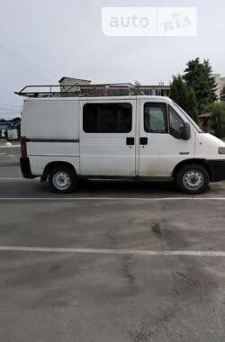 Інші вантажівки Peugeot Boxer 2001 в Радивиліві