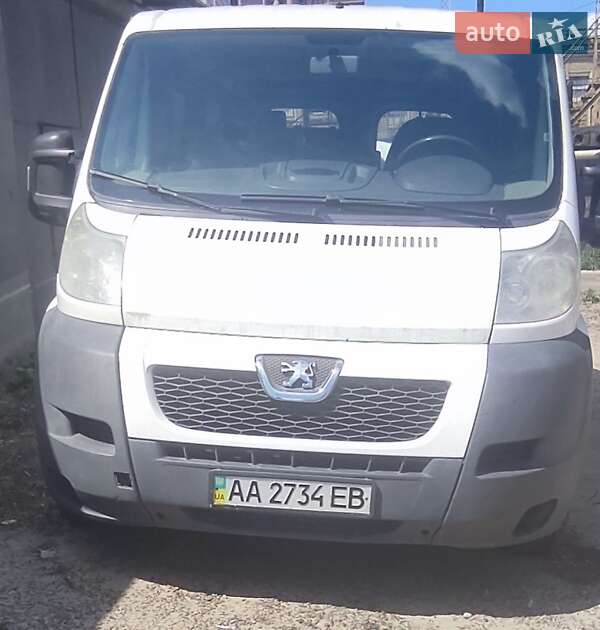 Микроавтобус Peugeot Boxer 2007 в Киеве