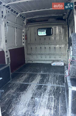 Грузовой фургон Peugeot Boxer 2006 в 