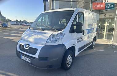 Вантажний фургон Peugeot Boxer 2014 в Києві