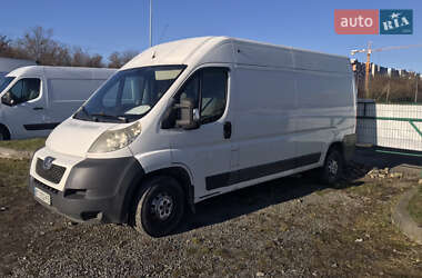 Грузовой фургон Peugeot Boxer 2013 в Львове