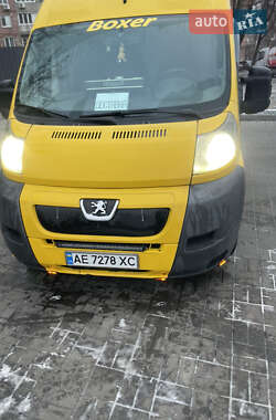 Вантажний фургон Peugeot Boxer 2011 в Дніпрі