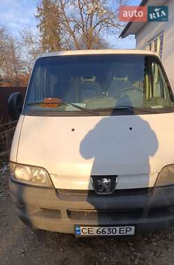 Вантажний фургон Peugeot Boxer 2002 в Вижниці