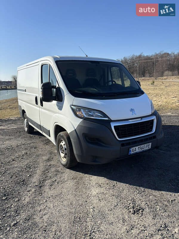 Вантажний фургон Peugeot Boxer 2016 в Луцьку