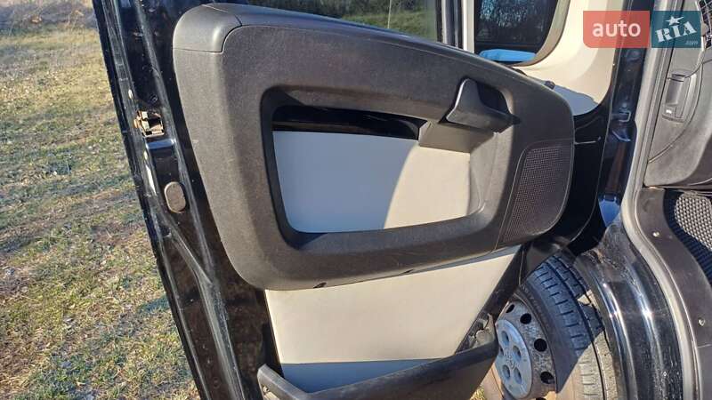 Вантажний фургон Peugeot Boxer 2013 в Переяславі