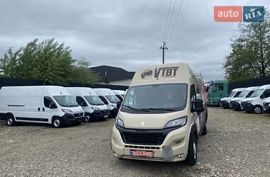 Вантажний фургон Peugeot Boxer 2021 в Хусті