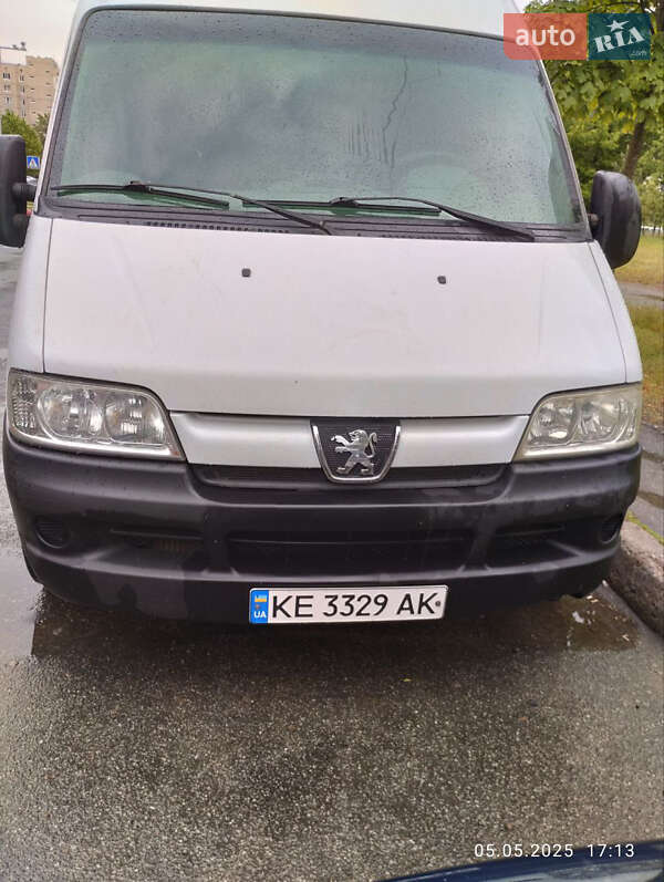 Грузовой фургон Peugeot Boxer 2003 в 