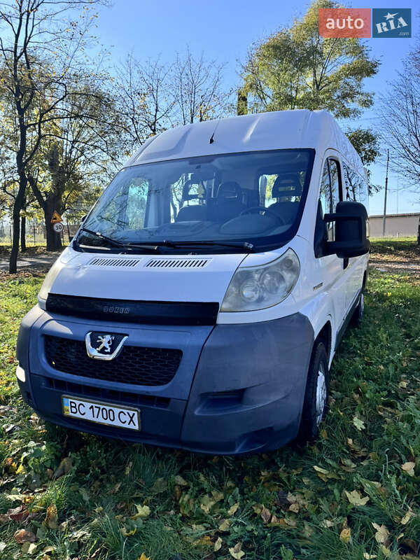 Грузопассажирский фургон Peugeot Boxer 2008 в 