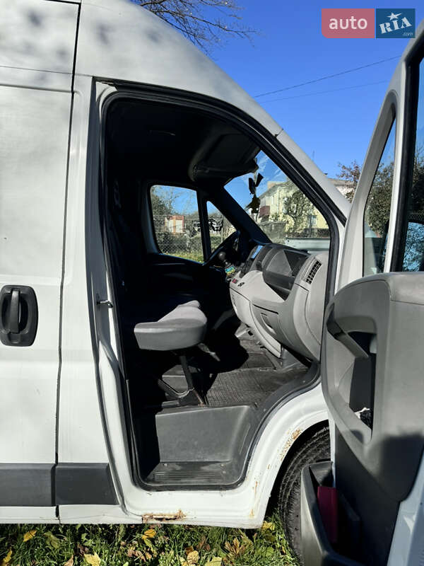 Вантажопасажирський фургон Peugeot Boxer 2008 в Рава-Руській