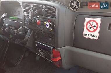 Микроавтобус Peugeot Boxer 2001 в Киеве
