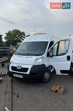 Вантажний фургон Peugeot Boxer 2011 в Ірпені