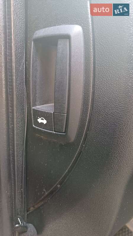 Вантажний фургон Peugeot Boxer 2013 в Переяславі