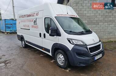 Вантажний фургон Peugeot Boxer 2017 в Рівному