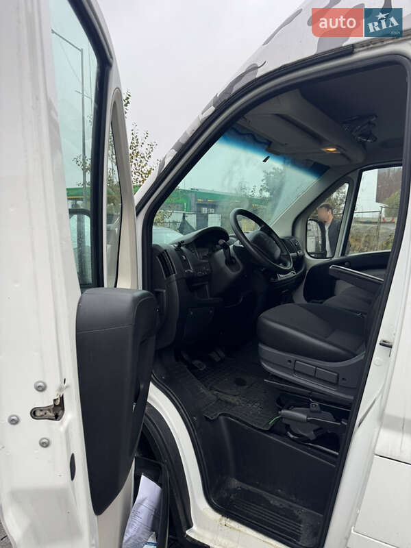 Вантажний фургон Peugeot Boxer 2018 в Києві