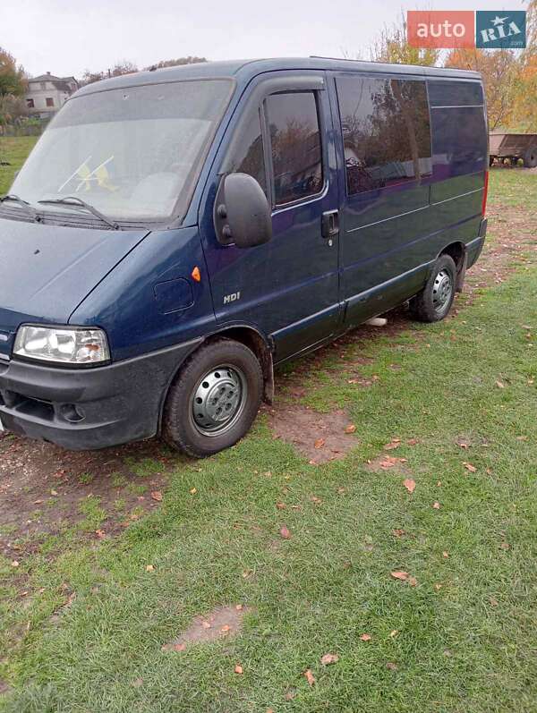 Вантажний фургон Peugeot Boxer 2003 в Рогатині