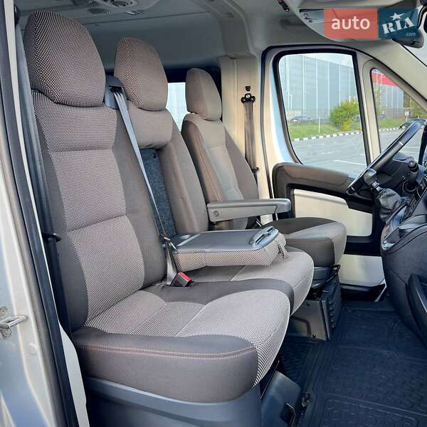 Вантажопасажирський фургон Peugeot Boxer 2019 в Києві