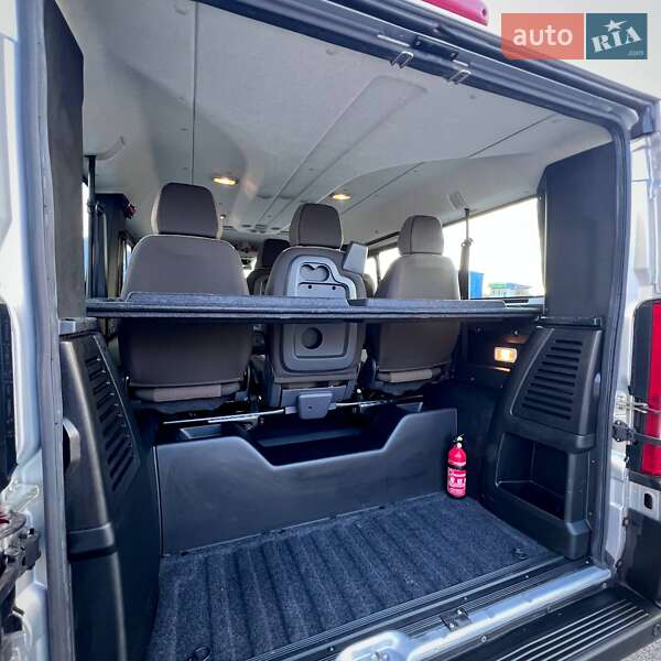 Вантажопасажирський фургон Peugeot Boxer 2019 в Києві