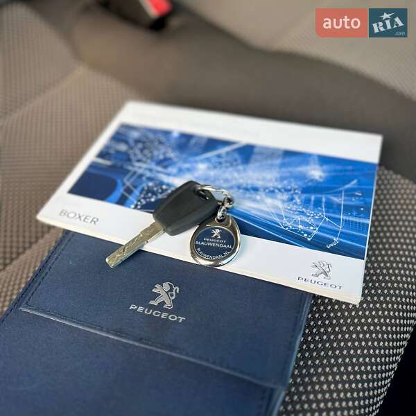 Вантажопасажирський фургон Peugeot Boxer 2019 в Києві