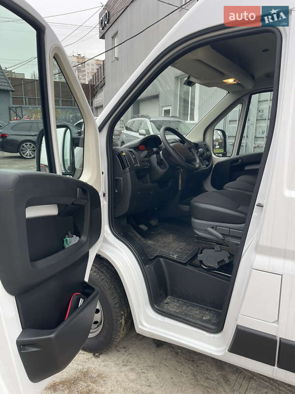 Грузовой фургон Peugeot Boxer 2022 в Киеве